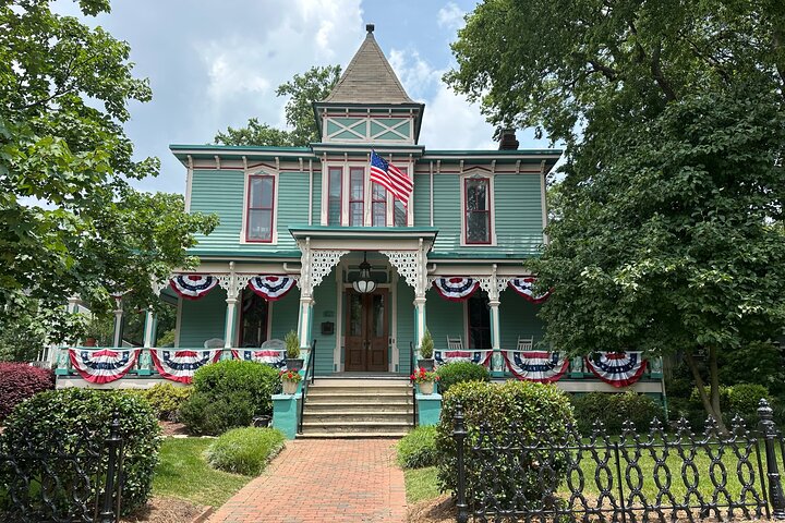 Charlotte's Ultimate Southern Charm Historical City Cart Tour