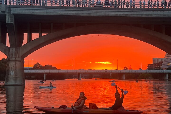 Downtown Austin Sunset Kayak Tour with 1.5 Million Bats