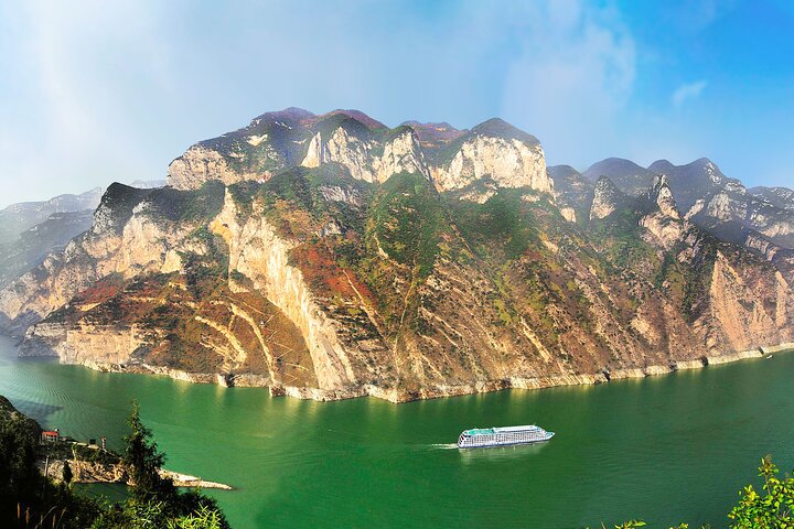 5D4N Yangtze River Cruise:Yichang to Chongqing by Victoria Cruise