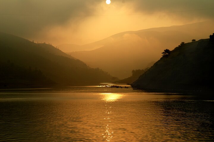 5D4N Yangtze River Cruise:Yichang to Chongqing by Victoria Cruise