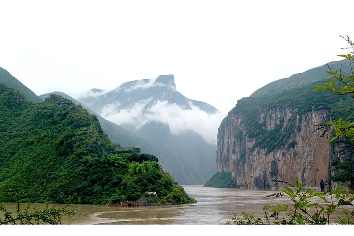 5D4N Yangtze River Cruise:Yichang to Chongqing by Victoria Cruise