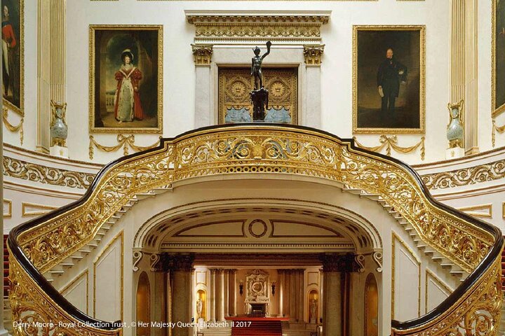Buckingham Palace Entrance Ticket & British Royalty Guided Tour