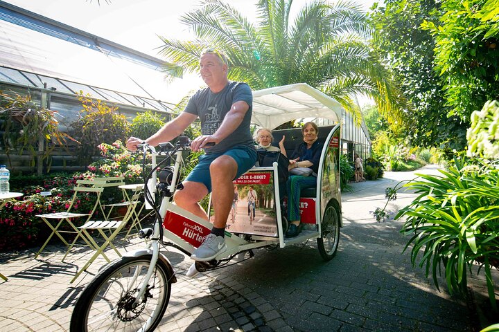 Münster Unpacked Tour : Rickshaw City Tour with Guide