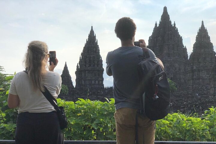 Borobudur Full Climb Up And Prambanan ALL INCLUSIVE PRIVATE Tour