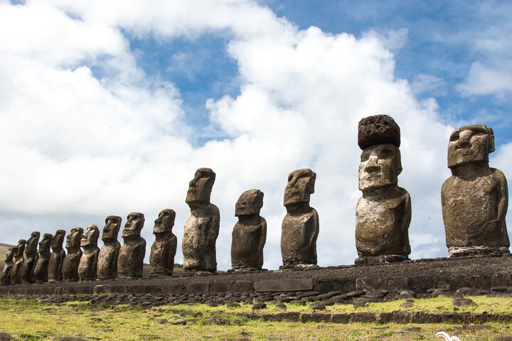 Two days of Full Day Tour of Rapa Nui + Sunrise in Tongariki