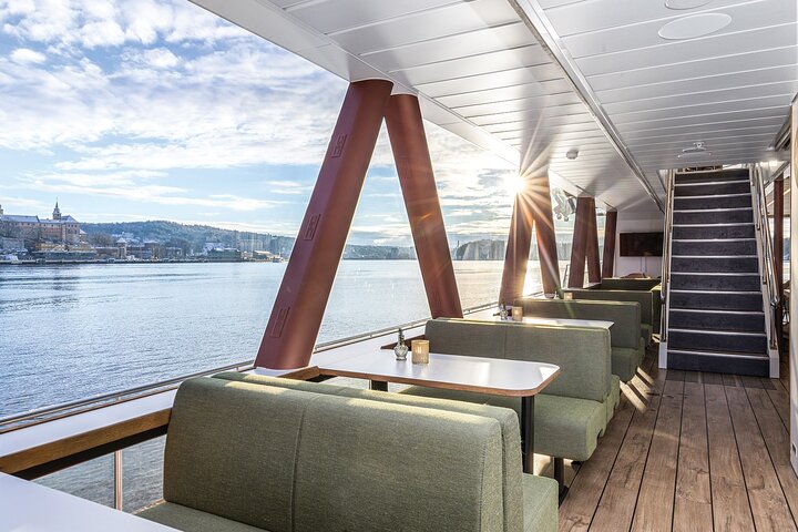 Guided Sightseeing Cruise on Oslofjord by Premium Silent Boat