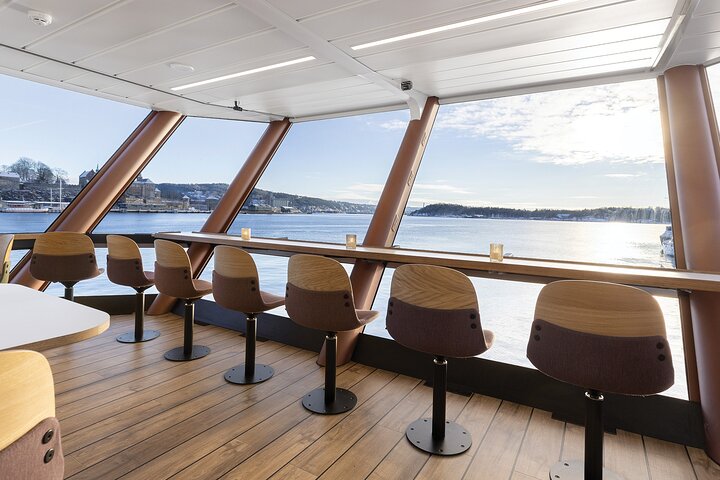 Guided Sightseeing Cruise on Oslofjord by Premium Silent Boat