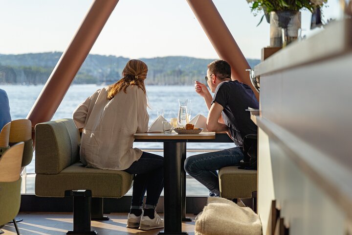 Oslo fjord 3-Course Dinner Cruise with Live Music