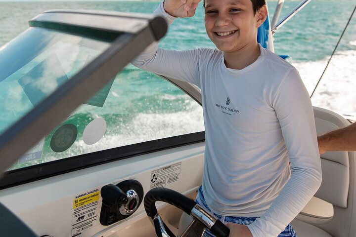 Private boat charter in Grand Cayman