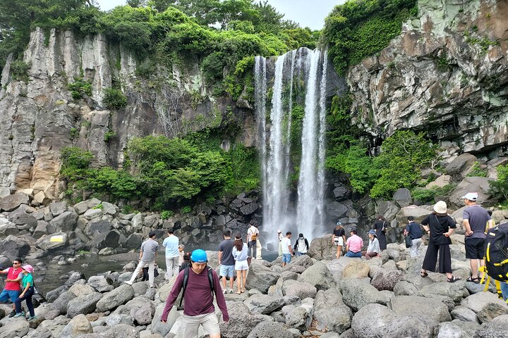 Private Half Day South and West Tour in Jeju Island