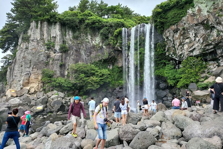Private Half Day South and West Tour in Jeju Island