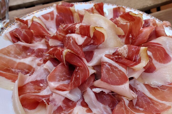 NO DIET CLUB - Unique local food tour in Ajaccio (English/French)