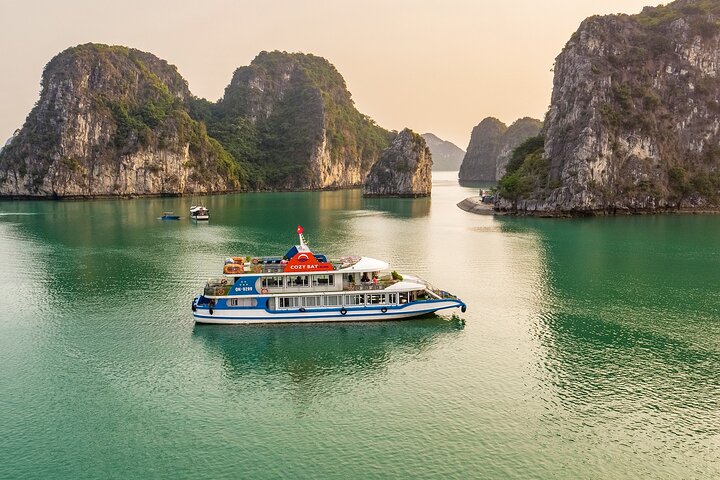 Halong Bay Full-Day Cruise with Lunch Meal, Cave ,Island & Beach
