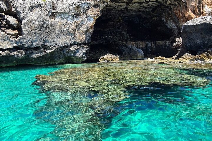 3 Hour Group Tour by Boat to the Caves of Santa Maria di Leuca