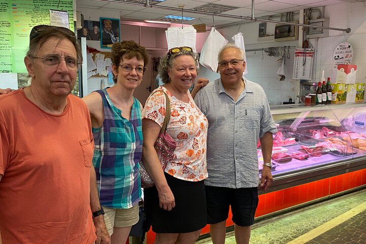 Food and Wine Walking Tour of Pescara with 5 Tastings