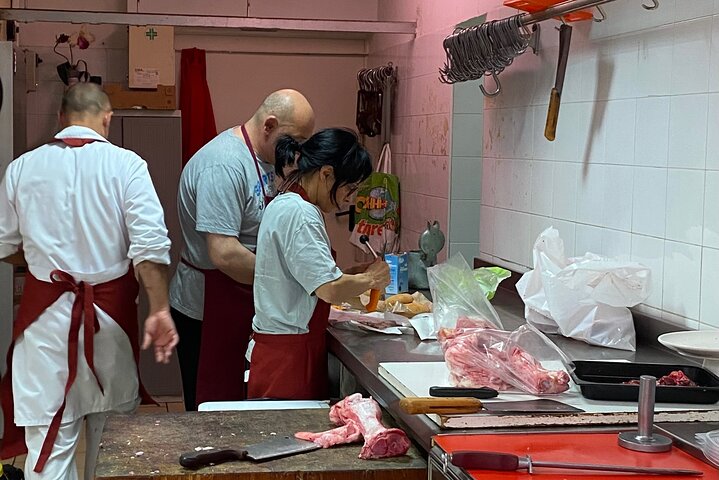 Food and Wine Walking Tour of Pescara with 5 Tastings