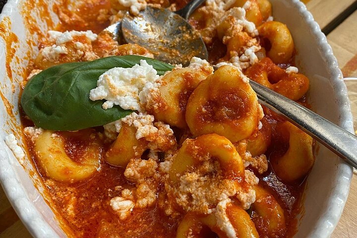 Food and Wine Walking Tour of Pescara with 5 Tastings