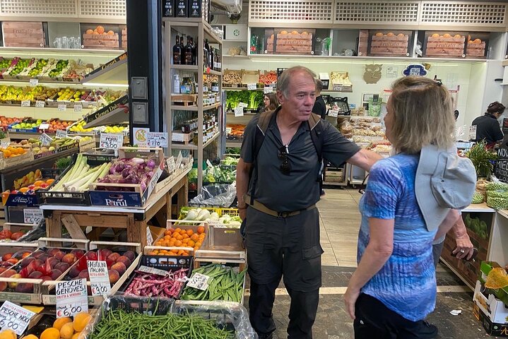 Food and Wine Walking Tour of Pescara with 5 Tastings
