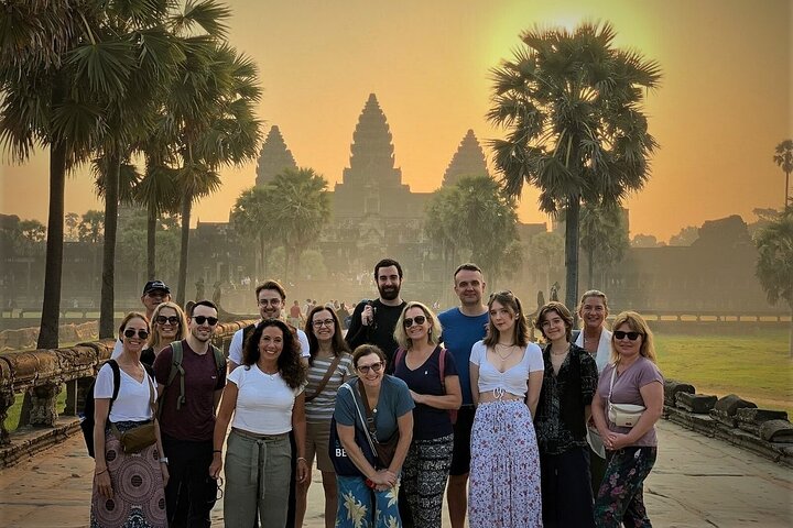 2 Days Exclusive Temple Highlights with Sunset and Sunrise Tour