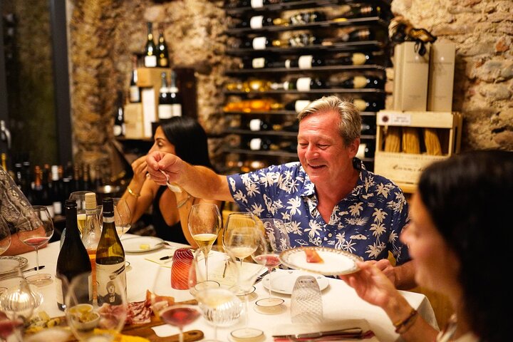 Tasting of 3 Garda Wines with Charcuterie in Valeggio