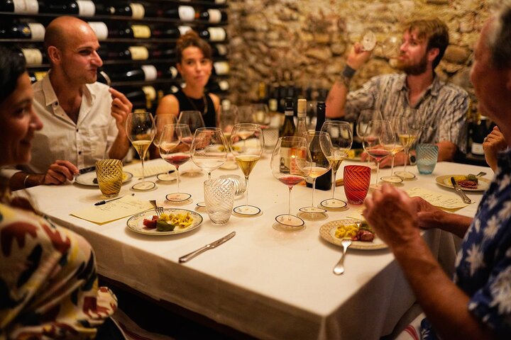 Tasting of 3 Garda Wines with Charcuterie in Valeggio