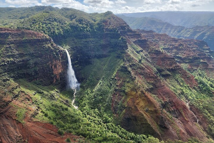 Private Kauaʻi Helicopter Experience: Doors-Off ALL WINDOW SEATS