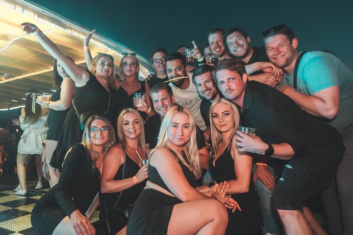Boat Party in Wroclaw with Unlimited Drinks