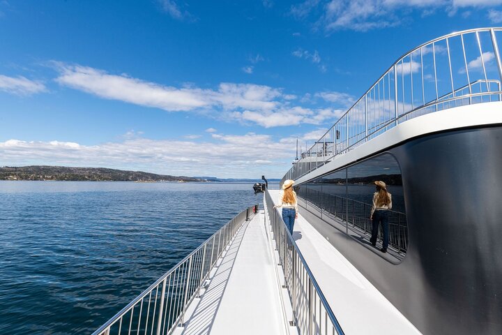 Sustainable Cruise in Oslofjord with audioguiding
