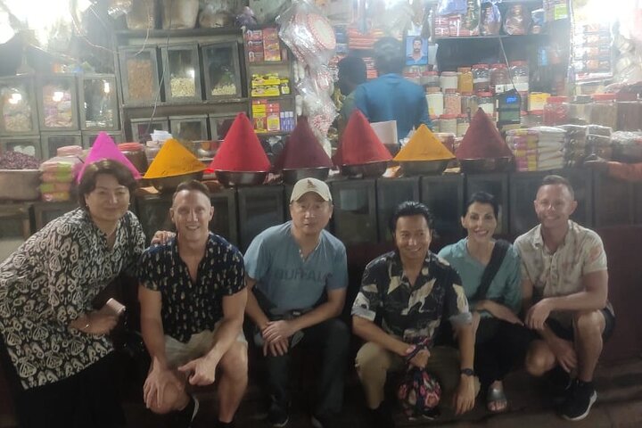 Street Food walking tour in Bangalore with a food evangelist