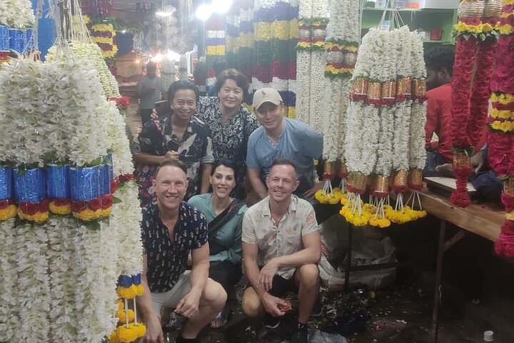Street Food walking tour in Bangalore with a food evangelist