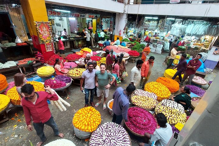 Street Food walking tour in Bangalore with a food evangelist