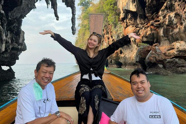 Private Longtail Boat Tour to Hong Islands