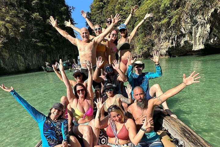 Private Longtail Boat Tour to Hong Islands