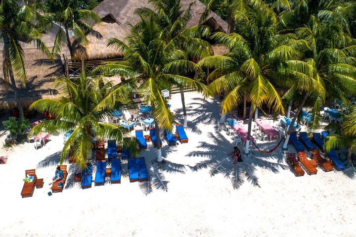 Isla Mujeres Cruise with Beach Club, Snorkel, Lunch and Open Bar