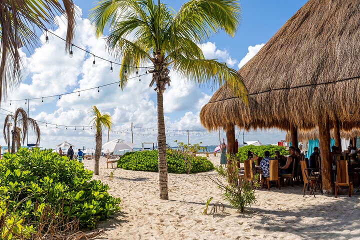 Isla Mujeres Cruise with Beach Club, Snorkel, Lunch and Open Bar