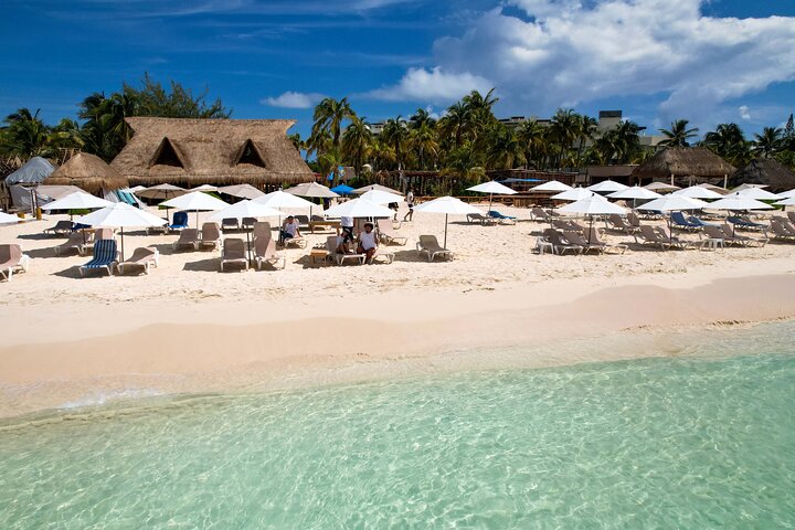 Isla Mujeres Cruise with Beach Club, Snorkel, Lunch and Open Bar