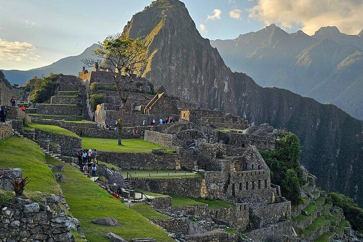 Full Day Tour to Machu Picchu by Train
