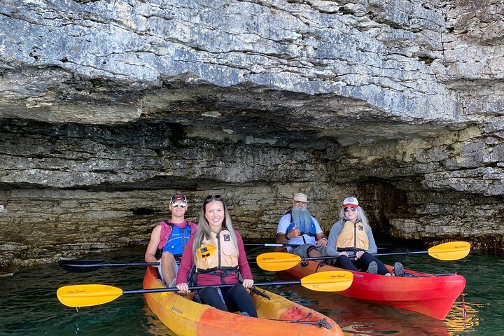 Cave Point Kayak Tour