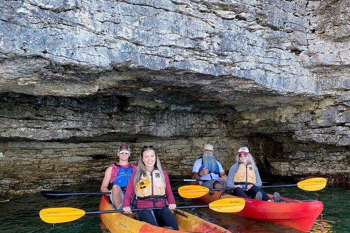 Cave Point Kayak Tour