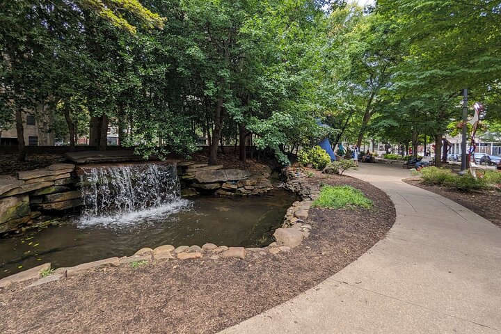 Knoxville Scavenger Hunt Walking Tour and Game