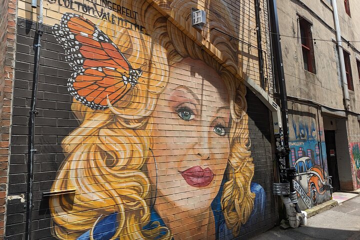 Knoxville Scavenger Hunt Walking Tour and Game