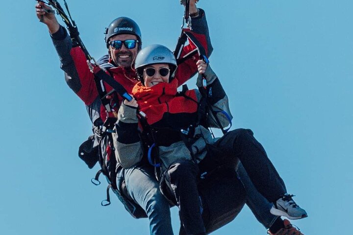 Paragliding Flight in Nazaré