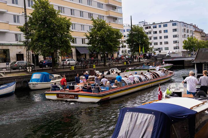 Copenhagen Classic Canal Tour & The Harbour