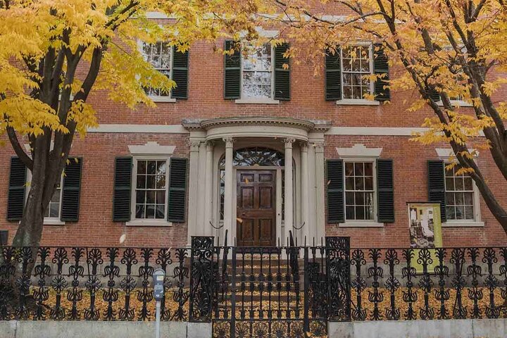 History and Hauntings of Salem Guided Walking Tour