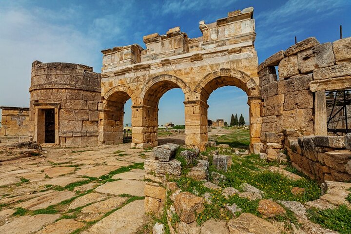 Private Pamukkale & Hierapolis Tour with Red Springs