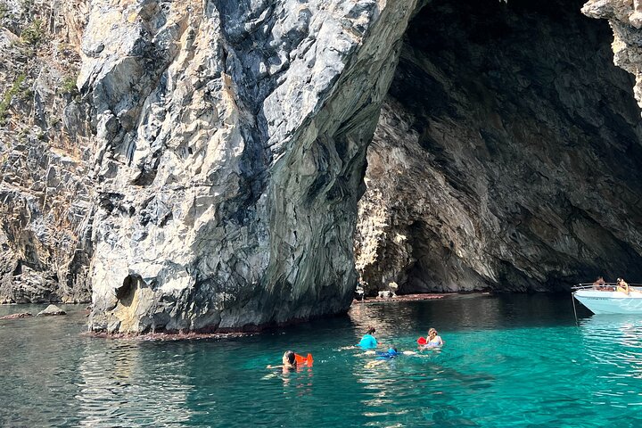 Pelion Boat Trip to "Poseidon's Caves"