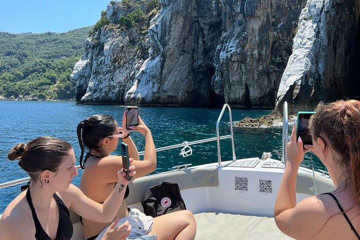 East Pelion Mini Boat Tour