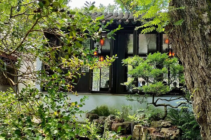 Private Flexible Suzhou City Tour with Tongli or Zhouzhuang Water Town Options