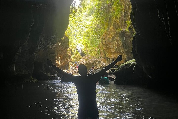 Cave, Waterfall and River Adventure in Charco Azul from San Juan