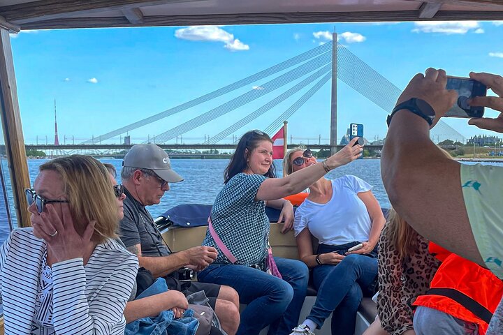 Riga Sightseeing Tour by Canal Boat with Audioguide